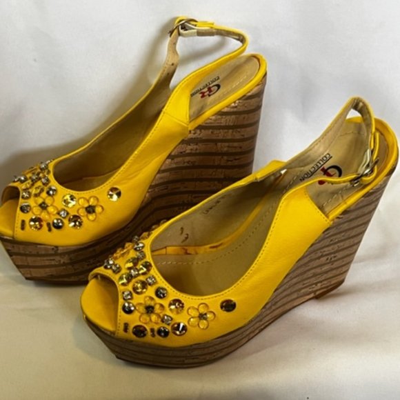 CR Collection Yellow Bling Wedge Sandal. Size 8M - Picture 4 of 5